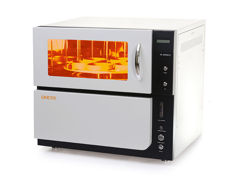 Analisador automático de umidade total para carvão e coque. 2 amostras de 500g ou 6 amostras de 100g±1g por lote. Modo clássico 2h ou rápido 45min.